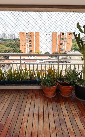 Apartamento para alugar com 113m², 3 quartos e 3 vagasVaranda