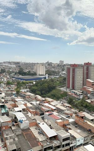 Apartamento para alugar com 55m², 2 quartos e 1 vaga Apartamento para alugar com 55m², 2 quartos e 1 vagaVista da janela área de serviço