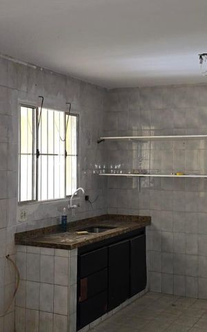 Casa para alugar com 250m², 2 quartos e 4 vagas Casa para alugar com 250m², 2 quartos e 4 vagasCozinha