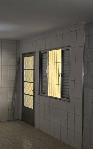 Casa para alugar com 250m², 2 quartos e 4 vagas Casa para alugar com 250m², 2 quartos e 4 vagasCozinha