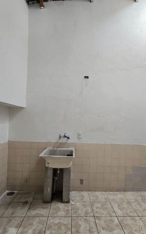 Casa para alugar com 250m², 2 quartos e 4 vagas Casa para alugar com 250m², 2 quartos e 4 vagasÁrea de Serviço