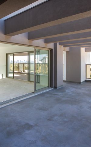 Apartamento à venda com 474m², 3 quartos e 4 vagas Apartamento à venda com 474m², 3 quartos e 4 vagasÁrea comum
