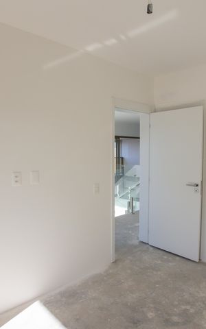 Apartamento à venda com 474m², 3 quartos e 4 vagas Apartamento à venda com 474m², 3 quartos e 4 vagasQuarto 2
