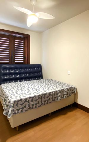Casa à venda com 360m², 5 quartos e 3 vagas Casa à venda com 360m², 5 quartos e 3 vagasQuarto 2