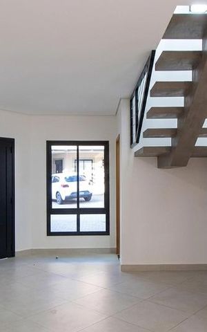 Casa de condomínio para alugar com 85m², 2 quartos e 2 vagasSala