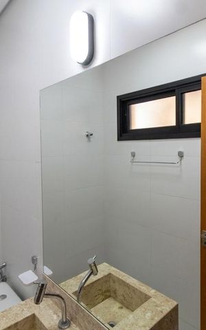 Casa de condomínio para alugar com 85m², 2 quartos e 2 vagasBanheiro