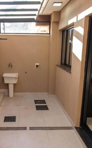 Casa de condomínio para alugar com 85m², 2 quartos e 2 vagasÁrea de serviço