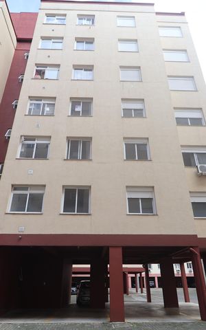 Apartamento para alugar com 56m², 2 quartos e 1 vagaFachada do bloco