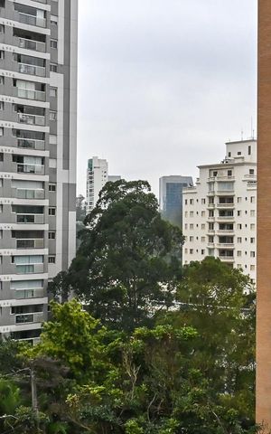 Apartamento para alugar com 185m², 4 quartos e 3 vagasVista da Suíte 4