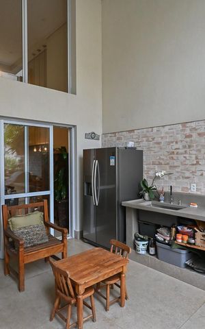 Apartamento para alugar com 185m², 4 quartos e 3 vagasVaranda