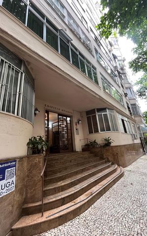 Apartamento para alugar com 159m², 3 quartos e 1 vaga