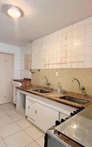 Apartamento para alugar com 159m², 3 quartos e 1 vaga
