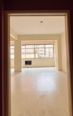 Apartamento para alugar com 159m², 3 quartos e 1 vaga