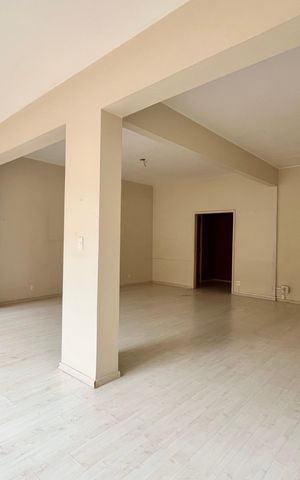 Apartamento para alugar com 159m², 3 quartos e 1 vaga