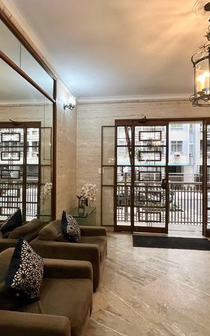Apartamento para alugar com 159m², 3 quartos e 1 vaga