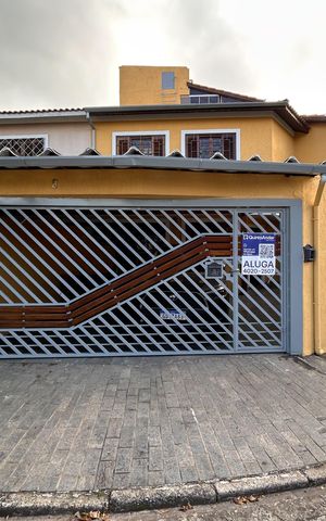 Casa para alugar com 250m², 3 quartos e 3 vagas