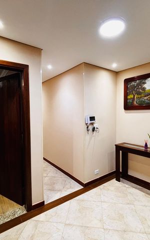 Casa à venda com 425m², 3 quartos e 4 vagas Casa à venda com 425m², 3 quartos e 4 vagasHall quartos