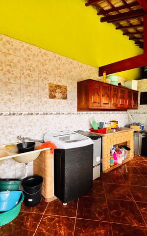 Casa à venda com 425m², 3 quartos e 4 vagas Casa à venda com 425m², 3 quartos e 4 vagasLavanderia