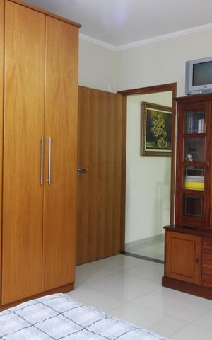 Casa à venda com 220m², 3 quartos e 4 vagasquarto 3