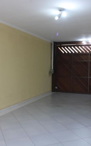 Casa à venda com 220m², 3 quartos e 4 vagasGaragem