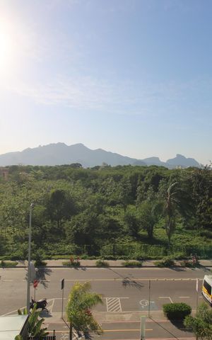 Apartamento à venda com 45m², 2 quartos e 1 vagaÁrea de serviço - Vista