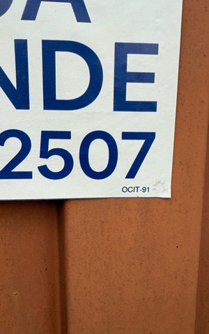 Casa à venda com 90m², 2 quartos e 3 vagas Casa à venda com 90m², 2 quartos e 3 vagasPlaca Instalada - 26/08/2026 - COD OCIT-91