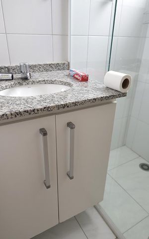 Apartamento à venda com 75m², 2 quartos e 2 vagas Apartamento à venda com 75m², 2 quartos e 2 vagasBanheiro