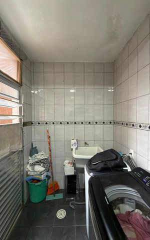 Casa à venda com 96m², 4 quartos e 2 vagas Casa à venda com 96m², 4 quartos e 2 vagasÁrea de Serviço