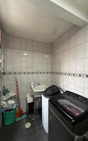Casa à venda com 96m², 4 quartos e 2 vagas Casa à venda com 96m², 4 quartos e 2 vagasÁrea de Serviço