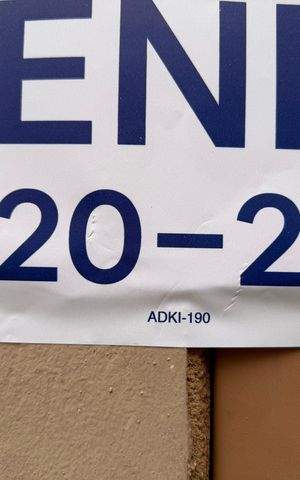 Casa à venda com 96m², 4 quartos e 2 vagas Casa à venda com 96m², 4 quartos e 2 vagasCódigo ADKI -190