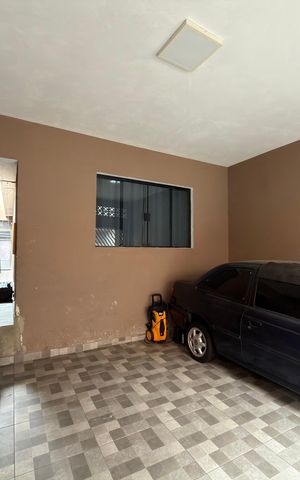 Casa à venda com 96m², 4 quartos e 2 vagas Casa à venda com 96m², 4 quartos e 2 vagasGaragem