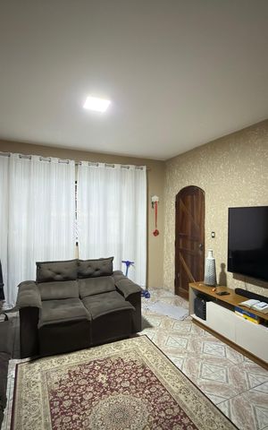 Casa à venda com 96m², 4 quartos e 2 vagas Casa à venda com 96m², 4 quartos e 2 vagasSala