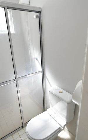 Casa à venda com 223m², 6 quartos e 3 vagasBanheiro Suíte