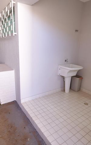 Casa à venda com 223m², 6 quartos e 3 vagasÁrea de Serviço