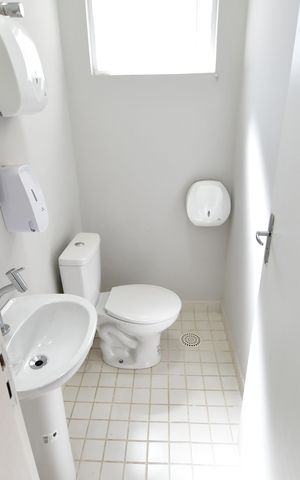 Casa à venda com 223m², 6 quartos e 3 vagasBanheiro Suíte