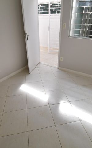 Casa à venda com 223m², 6 quartos e 3 vagasQuarto 5 - Suíte