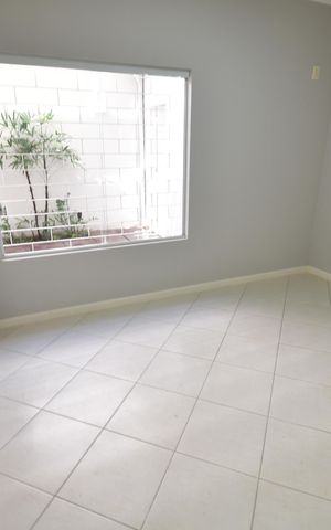 Casa à venda com 223m², 6 quartos e 3 vagasSala