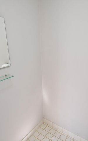 Casa à venda com 223m², 6 quartos e 3 vagasBanheiro