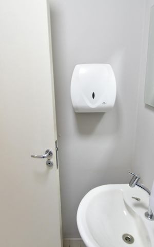 Casa à venda com 223m², 6 quartos e 3 vagasBanheiro