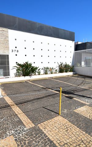 Casa à venda com 223m², 6 quartos e 3 vagasFachada