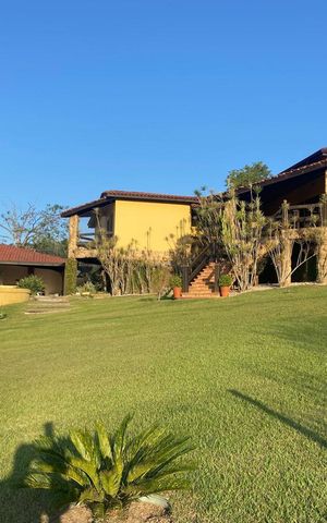 Casa para alugar com 2550m², 3 quartos e 4 vagas Casa para alugar com 2550m², 3 quartos e 4 vagasÁrea externa