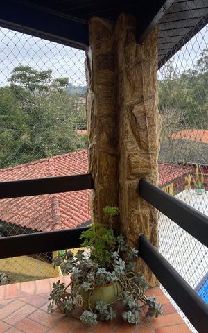 Casa para alugar com 2550m², 3 quartos e 4 vagas Casa para alugar com 2550m², 3 quartos e 4 vagasÁrea externa