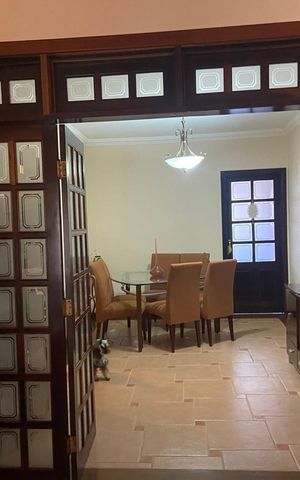 Casa para alugar com 2550m², 3 quartos e 4 vagas Casa para alugar com 2550m², 3 quartos e 4 vagasSala