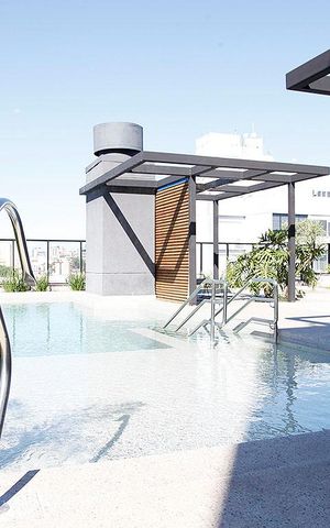 Studio à venda com 33m², 1 quarto e sem vagaÁrea Comum - Rooftop Piscina