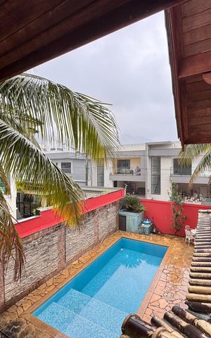Casa de condomínio à venda com 400m², 6 quartos e 1 vaga Casa de condomínio à venda com 400m², 6 quartos e 1 vagaSuíte 3 - Varanda