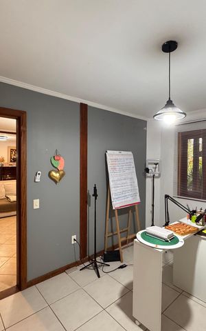 Casa de condomínio à venda com 400m², 6 quartos e 1 vaga Casa de condomínio à venda com 400m², 6 quartos e 1 vagaQuarto 1