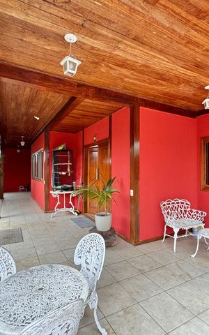 Casa de condomínio à venda com 400m², 6 quartos e 1 vaga Casa de condomínio à venda com 400m², 6 quartos e 1 vagaÁrea externa