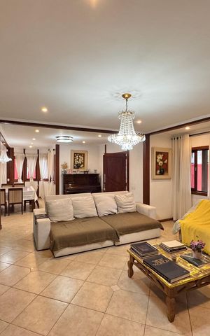 Casa de condomínio à venda com 400m², 6 quartos e 1 vaga Casa de condomínio à venda com 400m², 6 quartos e 1 vagaSala