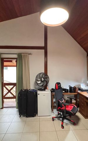 Casa de condomínio à venda com 400m², 6 quartos e 1 vaga Casa de condomínio à venda com 400m², 6 quartos e 1 vagaSuíte 3