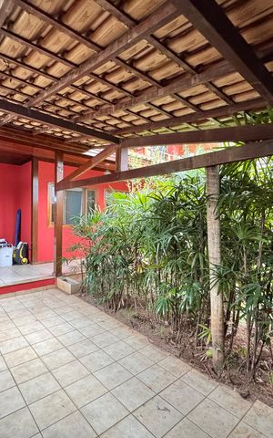 Casa de condomínio à venda com 400m², 6 quartos e 1 vaga Casa de condomínio à venda com 400m², 6 quartos e 1 vagaÁrea externa